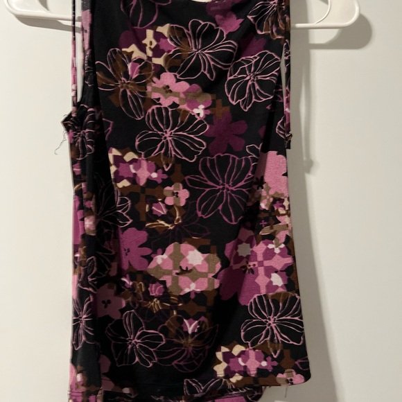 Flower Top - Picture 3 of 3